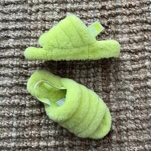 UGG Fluff Yeah Slide Neon Green Shearling Slippers Women's US 6 EU 37 NWOB